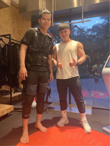 X-LINE15 - EMS-Gino X-LINE15 - EMS-Gino