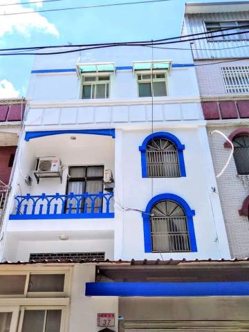 築誠工誠實業 - 表姊的朋友二年多前請人做防水，偷工減料低價搶客的結局，就是漏水問題一再發生！