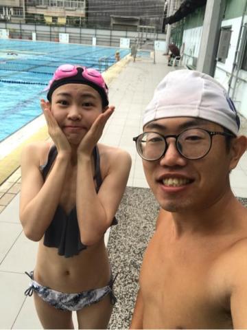 HOW SWIM   阿嘉 - 很認真的壽司店小主管 ,雖然一開始肢體不是很協調,但是後來越來越順暢嘍,踢水踢的越來越好,滑手也很順暢!推推 加油 HOW SWIM   阿嘉 - 很認真的壽司店小主管 ,雖然一開始肢體不是很協調,但是後來越來越順暢嘍,踢水踢的越來越好,滑手也很順暢!推推 加油