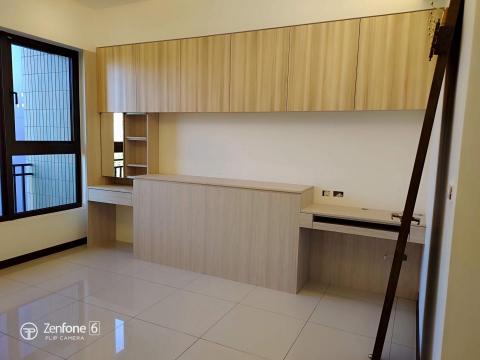  一磅設計有限公司 - 