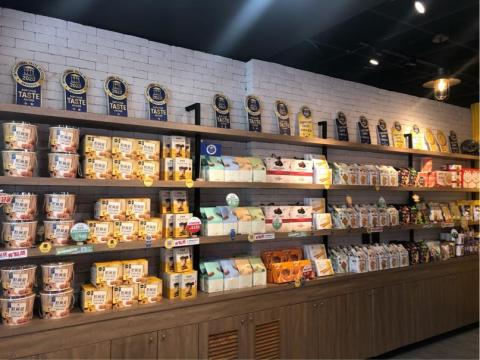 謝杏懃 - 門市設計