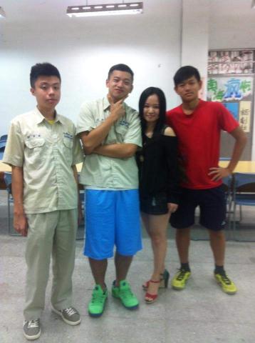 馬玉玲 - 與可愛的學生們