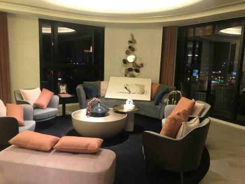 愛屋及烏居家個人預約工作室 -  愛屋及烏居家個人預約工作室 -