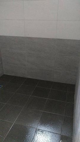 羅鈞丞 - 浴室地壁磚鋪設