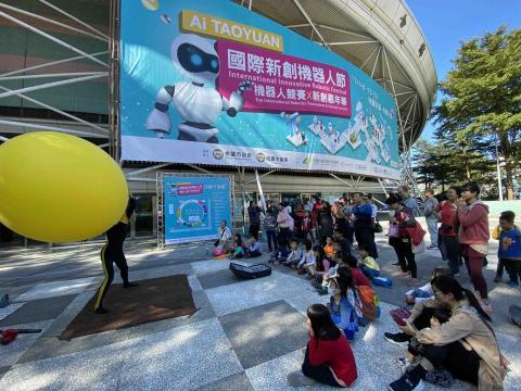 好點子藝術娛樂整合行銷有限公司 - 2019桃園巨蛋
國際新創機器人節-人入氣球秀