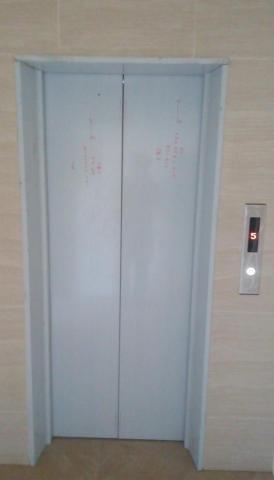 巨力二次方/亞大電梯 - 