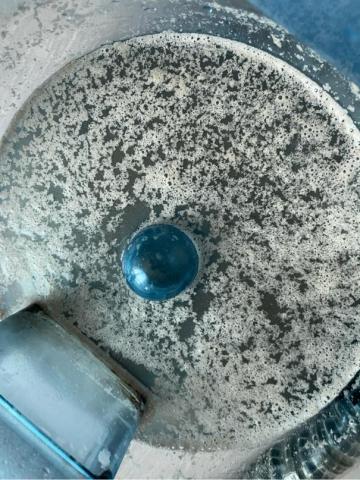 家新潔專業床墊清潔 - 除螨後床墊贓物