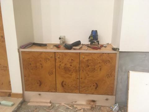 葉光銘 光木業室內裝潢 - 將原本的半圓切掉，並且重新做內部構造，並將原本右側的門片切小移過來！