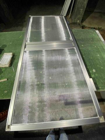 尚億紗窗玻璃行 - 不鏽鋼網鋁門框訂做 尚億紗窗玻璃行 - 不鏽鋼網鋁門框訂做