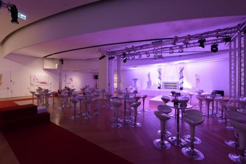 廈林國際廣告有限公司 - 