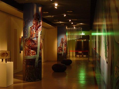 廈林國際廣告有限公司 - 