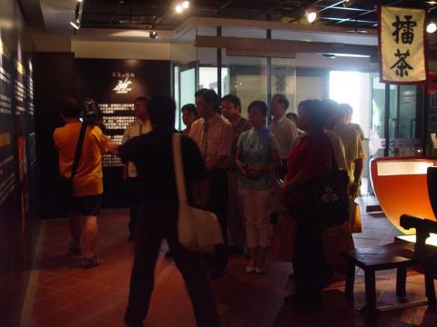 廈林國際廣告有限公司 - 