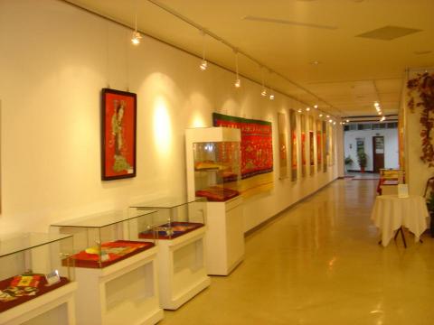 廈林國際廣告有限公司 - 