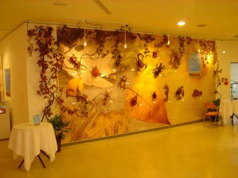 廈林國際廣告有限公司 - 