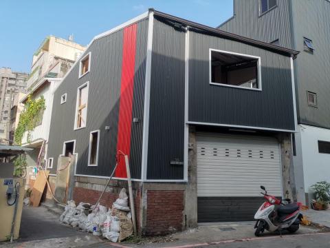 益禾室內裝潢行 - 鐵皮更換企口板