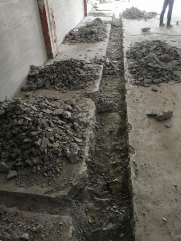 大台中居家修改小工程 - 排水溝打除完成 大台中居家修改小工程 - 排水溝打除完成