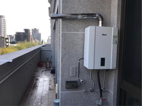 家庭小幫手 - 強制排氣熱水器（恆溫）