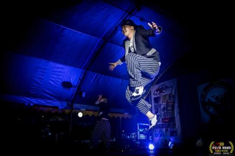 小白舞蹈老師 - 