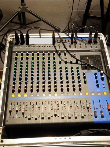 奕冠音響燈光工程 - 