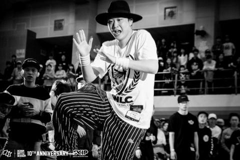 小白舞蹈老師 - 