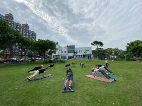 陳鳥穎 - 戶外團練