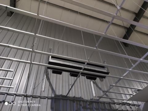 台灣一一空調工程行 - 新北八里區某電商辦公室11.2KW吊隱分離式冷氣7組配合裝潢施工