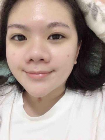 提供美容院化妝服務的專家張婕妤