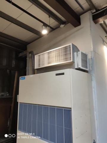 台灣一一空調工程行 - 新北板橋區某餐廳中古15RT水冷箱型冷氣施工