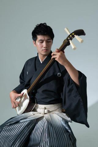 提供加入翻譯社服務的專家倪瑞興