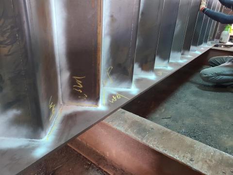 鴻億鋼鐵有限公司 - 