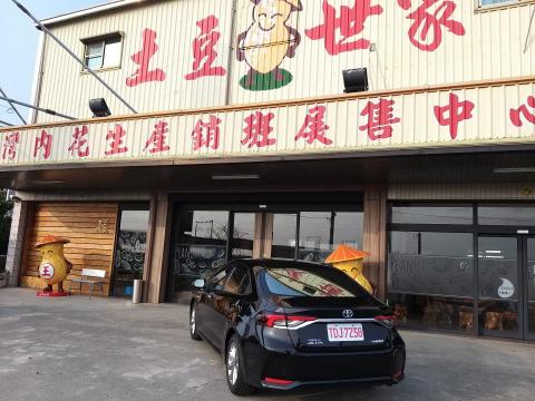 小雪包車旅遊接送服務 - 