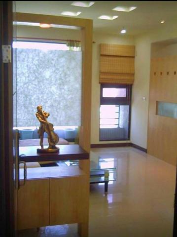 嵩集室内設計工程（ 統包） - 美術館裝修工程