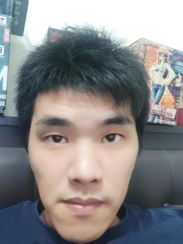 蕭仁豪 - 提供玻璃裝修的專家 蕭仁豪 - 提供玻璃裝修的專家