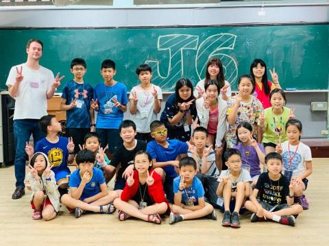 陳冠樺 - 非常喜歡小孩