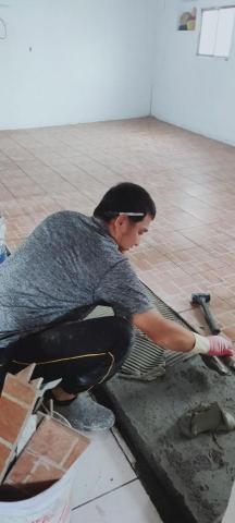 阿平專業地磚 - 硬底貼磚