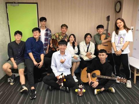 提供初學者吉他服務的專家二二七吉他室