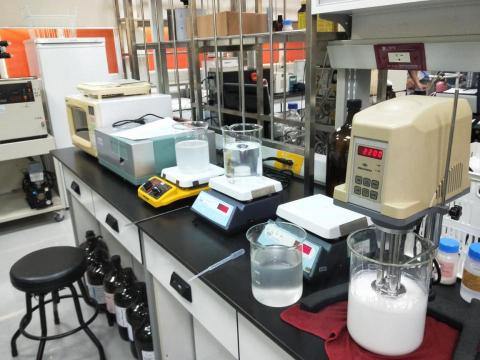 黃建誠 - 自製乳液、洗手乳