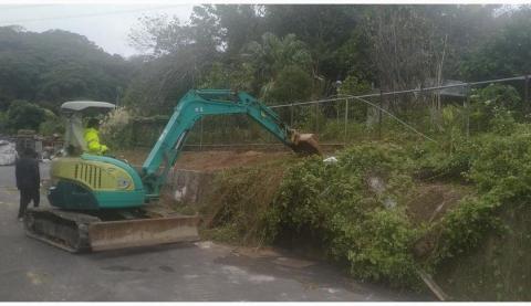房屋修繕網 - 整地工程怪手花土挖掘
