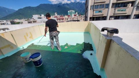 八爪魚油漆(阿錠) - 頂樓防水