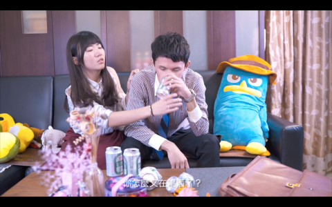 糊口飯吃 - 個人工作室 - 《愛是》
https://youtu.be/O6dkg_hMJDQ