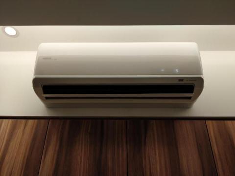 安生冷氣工程行 - 日立變頻壁掛冷氣