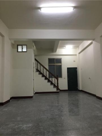 玖佰益時尚油漆外牆防水PU工程 - 老屋翻新,全露牆癌處理,十幾年沒注人,全屋水電1電線,開關,電箱,電燈,全屋室外防水,路台2樓之5樓,屋頂全做防水處理,都做五成防水,現在看起來就向新的一樣,地點新營歐保汽車旅館附近 玖佰益時尚油漆外牆防水PU工程 - 老屋翻新,全露牆癌處理,十幾年沒注人,全屋水電1電線,開關,電箱,電燈,全屋室外防水,路台2樓之5樓,屋頂全做防水處理,都做五成防水,現在看起來就向新的一樣,地點新營歐保汽車旅館附近