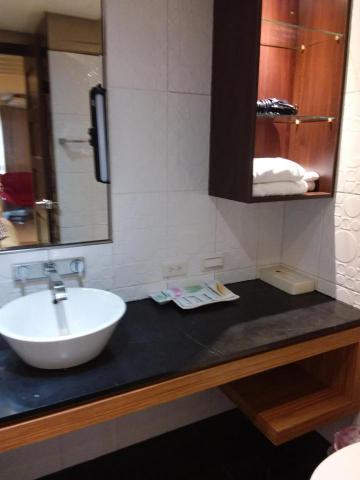 愛屋及烏居家個人預約工作室 -  愛屋及烏居家個人預約工作室 -