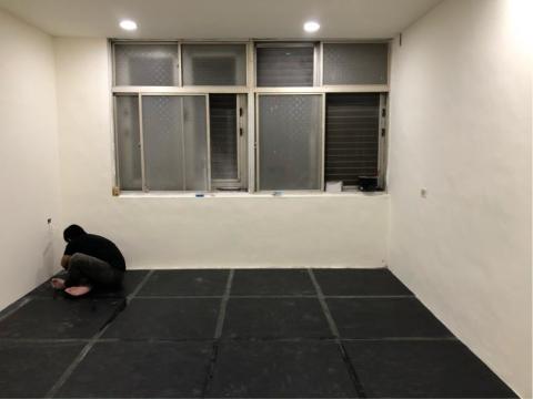 暐翔工程有限公司 - 全室拆除重新隔間及油漆、鋪塑膠地板底料
