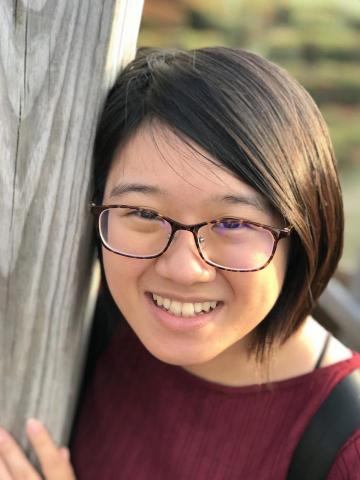 提供led燈串服務的專家Emma Hung