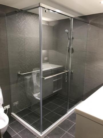 昱榮工程行 - 浴室整新加玻璃淋浴拉門