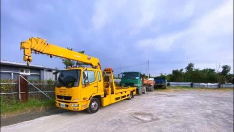 拾捌 屏東拖吊車/屏東道路救援/高雄拖吊車/高雄道路救援 - 道路救援 拖吊作業
