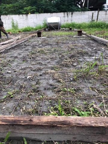 田哥誠心服務，保證責任 - 鋪地坪