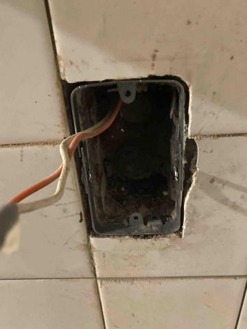 水電職人 - 斷耳修補！