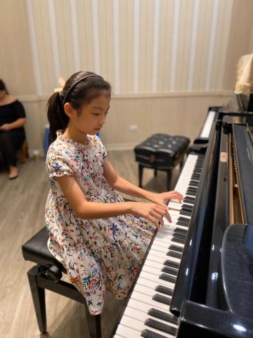 台北鋼琴老師涂玟棋 - 